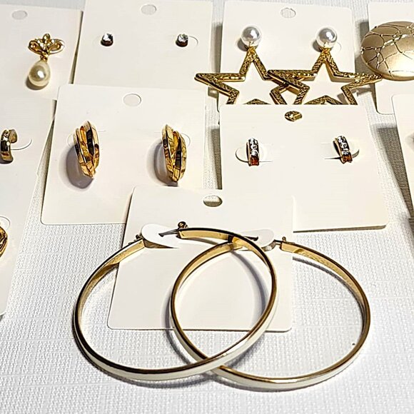 Gold tone pierced earring bundle - Picture 4 of 9